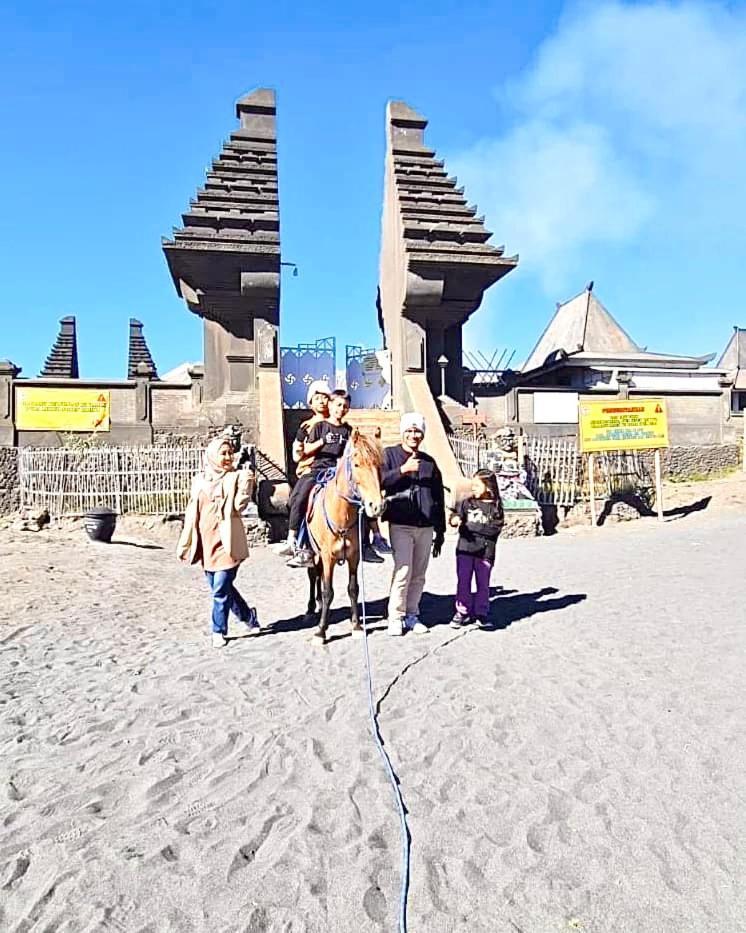 Aaa, Fan Family, Aesthetic Bromo, Managed By Triple A Tour, Additional Bromo Jeep Tour Sunrise And Airport Shuttle Ngadisari エクステリア 写真